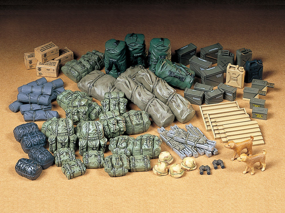 Tamiya Military Miniatures 1:35 Scale Modern US Military Equipment Set - 35266