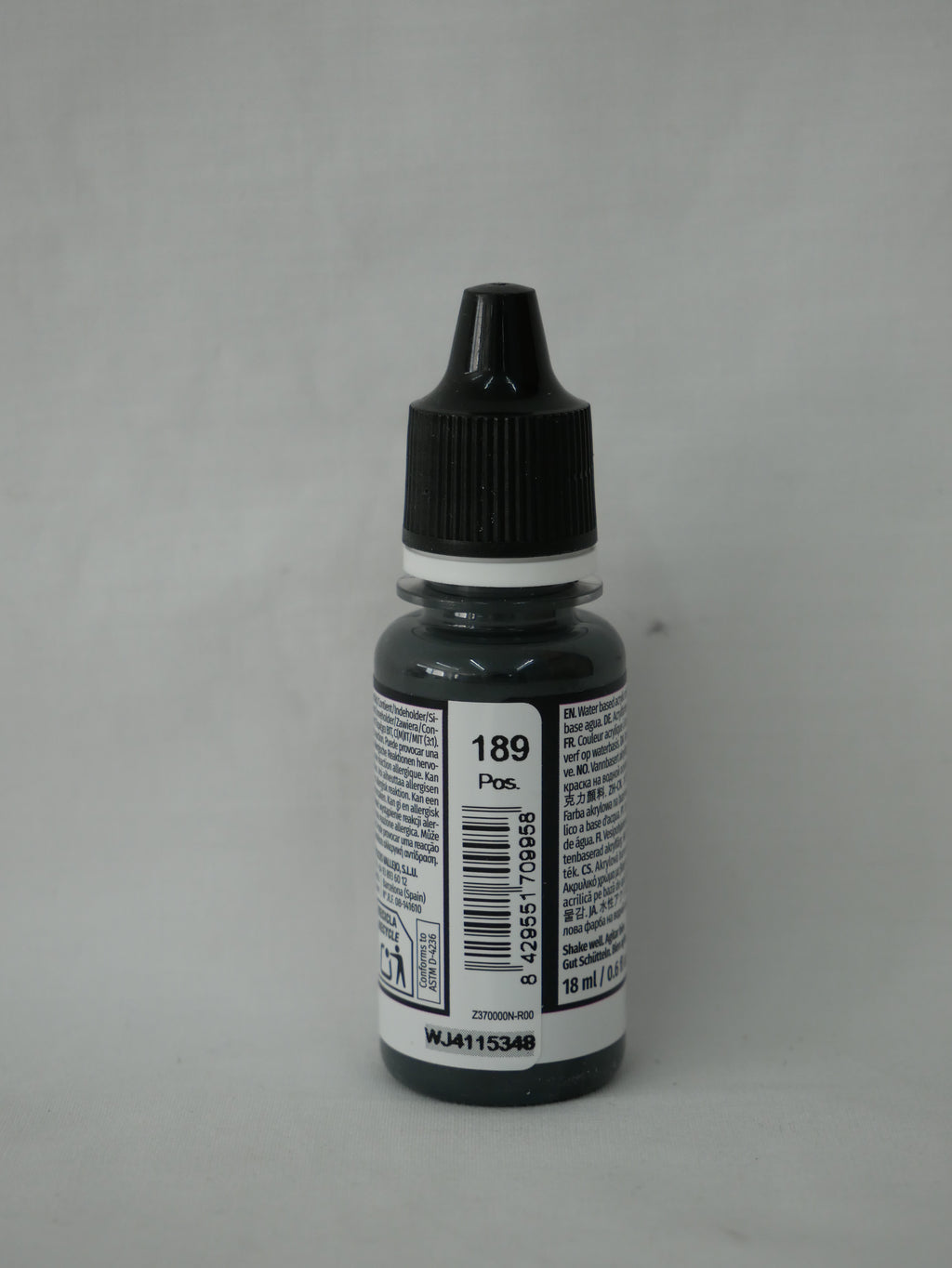 Vallejo Model Color German Grey Acrylic 18ml/0.60 fl oz Dropper Bottle - 70.995