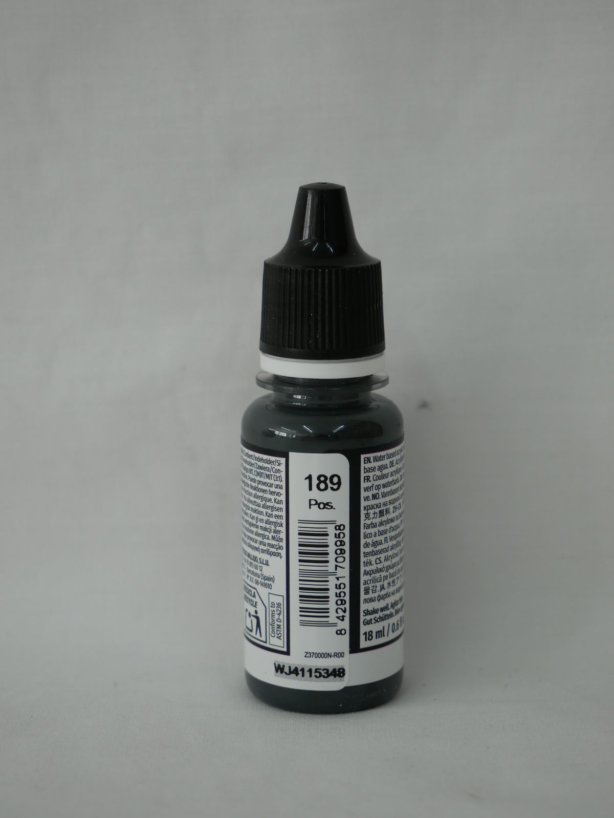 Vallejo Model Color German Grey Acrylic 18ml/0.60 fl oz Dropper Bottle - 70.995
