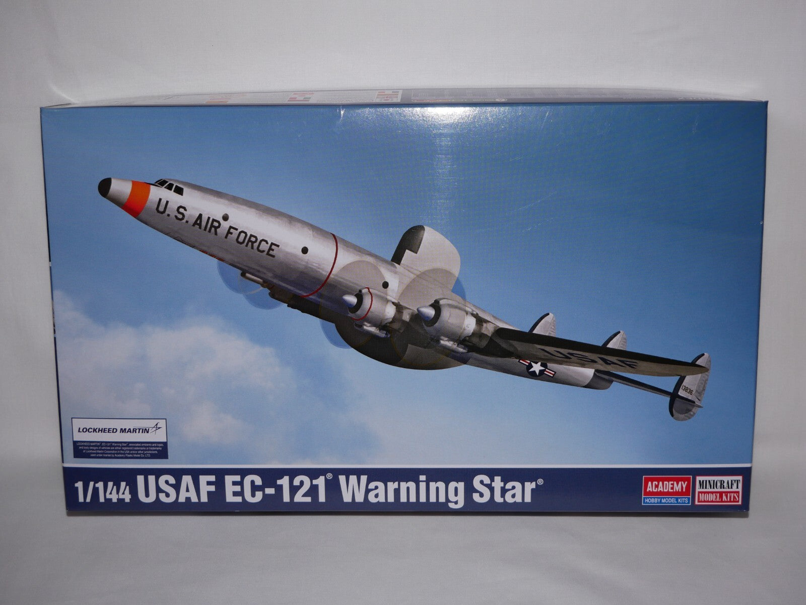 Academy Model Kits 1:144 USAF Lockheed EC-121 Warning Star Skill Level 4 - 12637