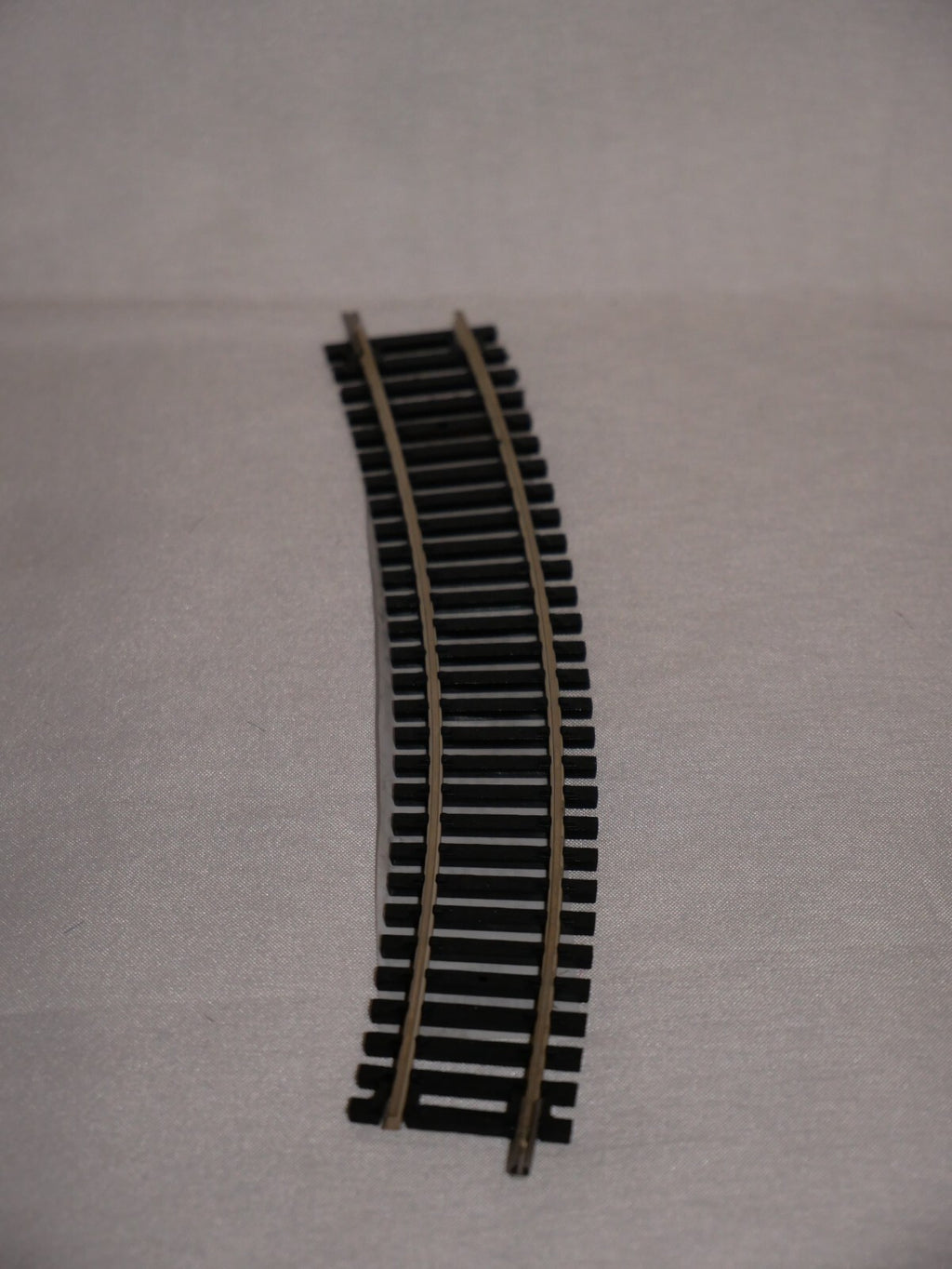 Hornby 1:76 Model Railway Track Single Piece 3rd Radius Standard Curve Arc R608