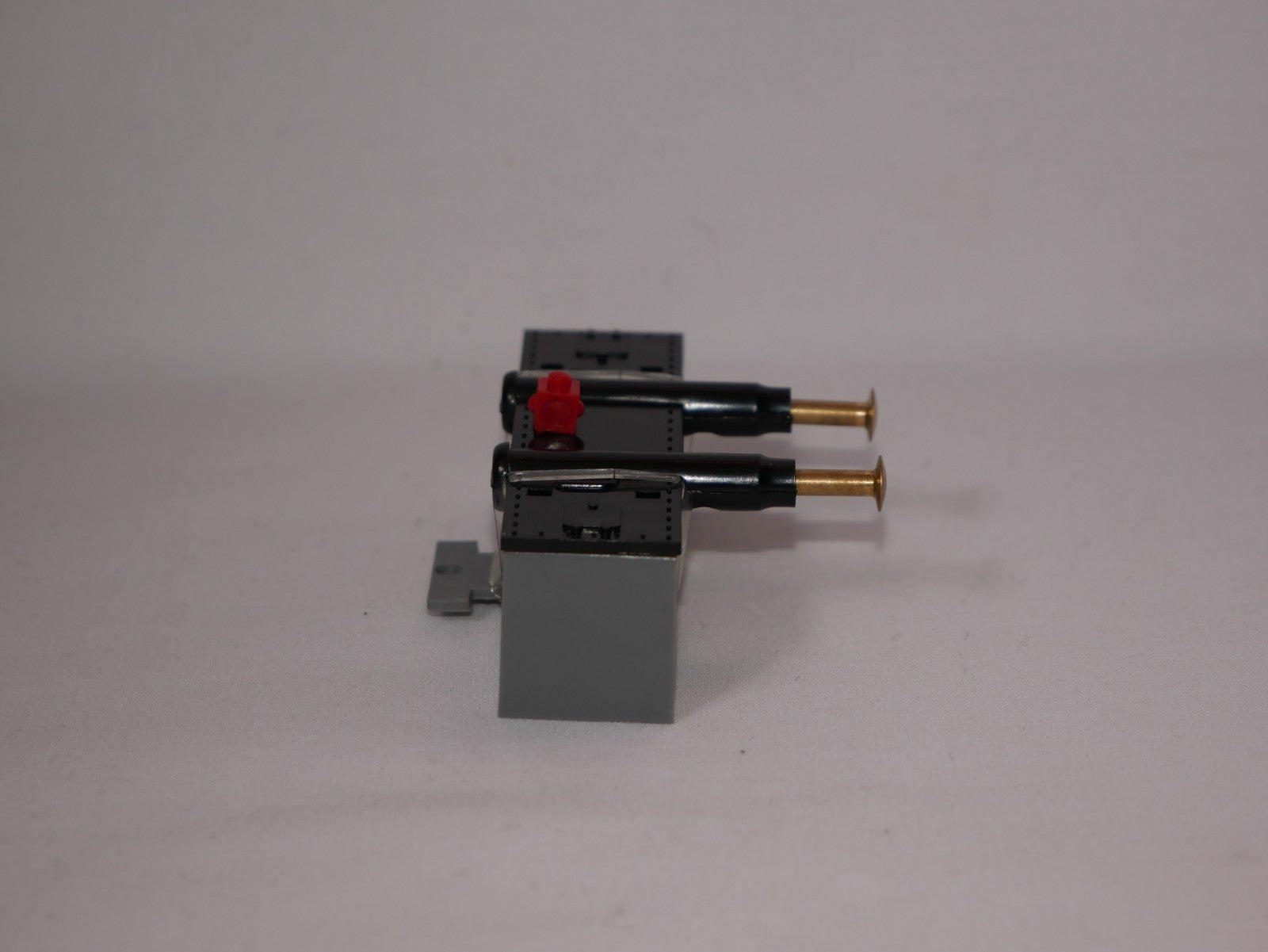 Hornby 1:76 Scale (OO Gauge) Railway Accessories Hydraulic Buffer Stop - R394