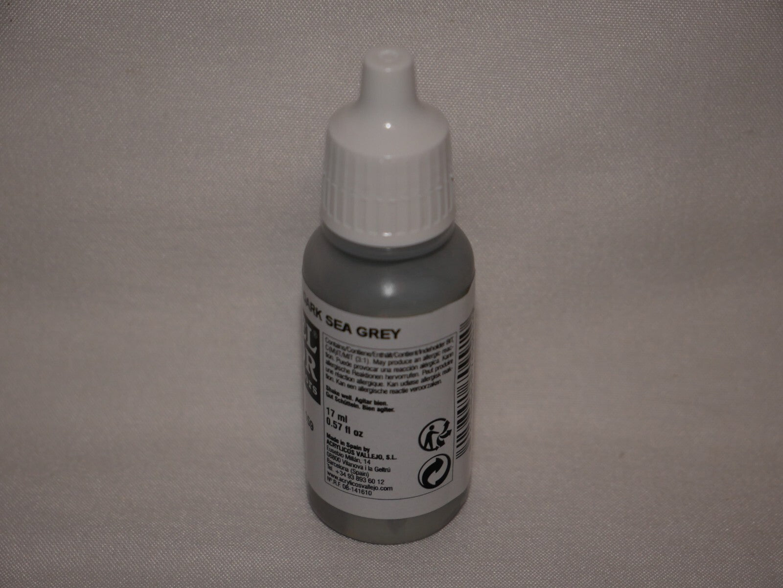 Vallejo Model Color Dark Sea Grey Acrylic 17ml/0.57 fl oz Dropper Bottle  70.991