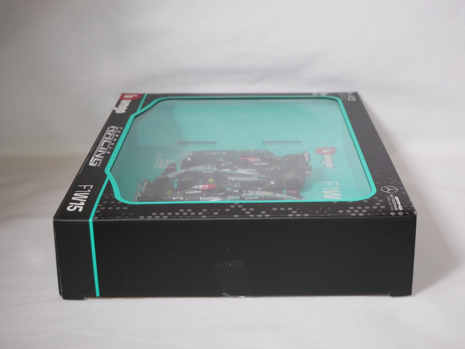 Burago 1:43 Mercedes-AMG Petronas W15 Two Car Pack Hamiliton & Russell #18-38115