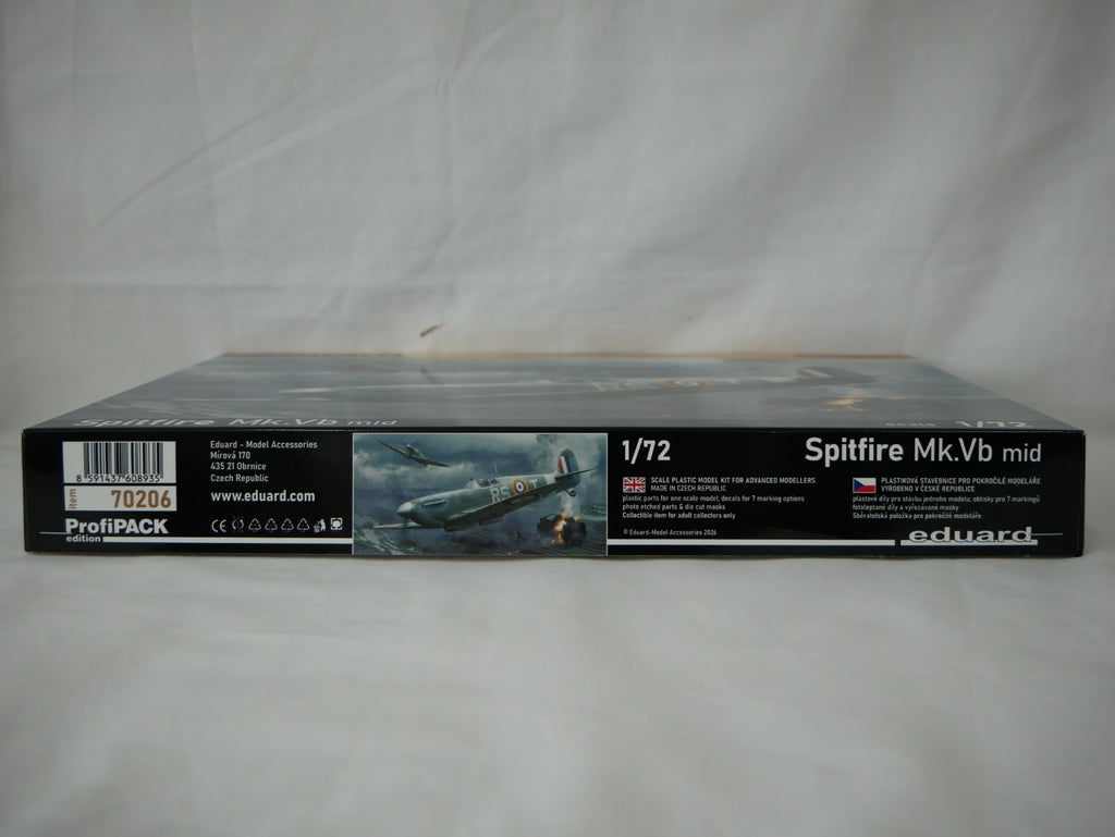 Eduard 1:72 Scale WWII Supermarine Spitfire Mk.Vb Mid ProfiPACK Edition - 70206