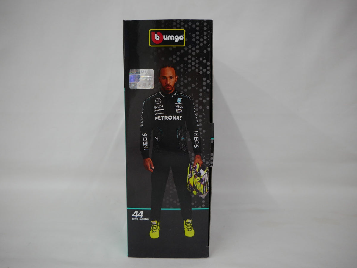 Burago 1:43 Scale Mercedes-AMG Petronas Forumla One Team Pit Pass Diorma Playset - #18-38452H