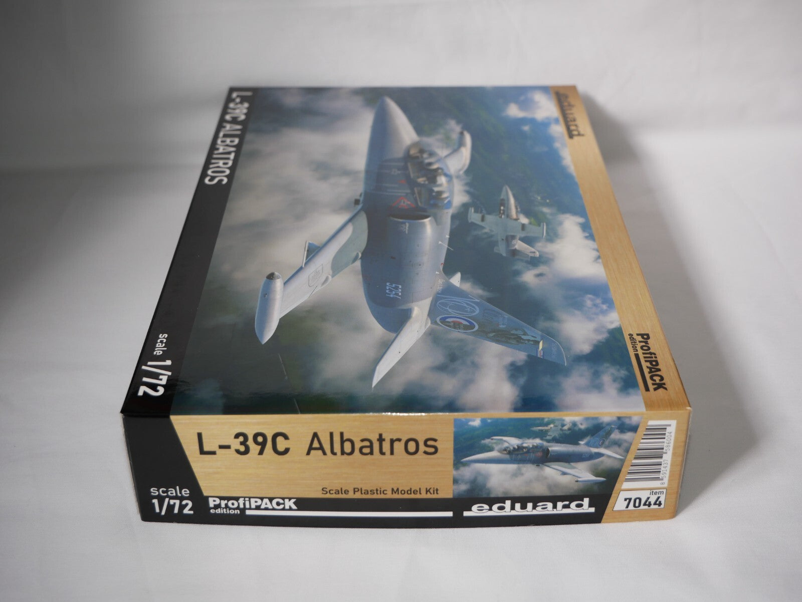 Eduard 1:72 Scale Plastic Model Kit Aero L-39C Albatros ProfiPACK Edition - 7044