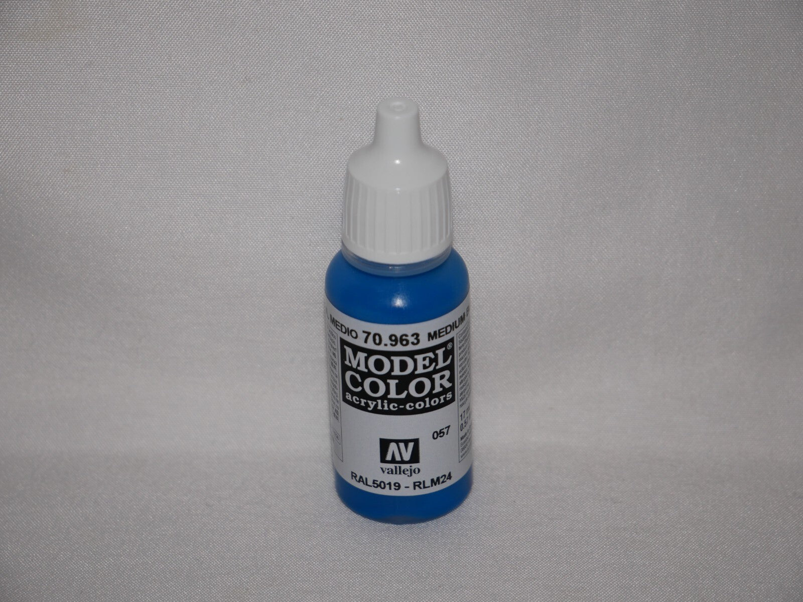 Vallejo Model Color Medium Blue Acrylic 17ml/0.57 fl oz Dropper Bottle - 70.963