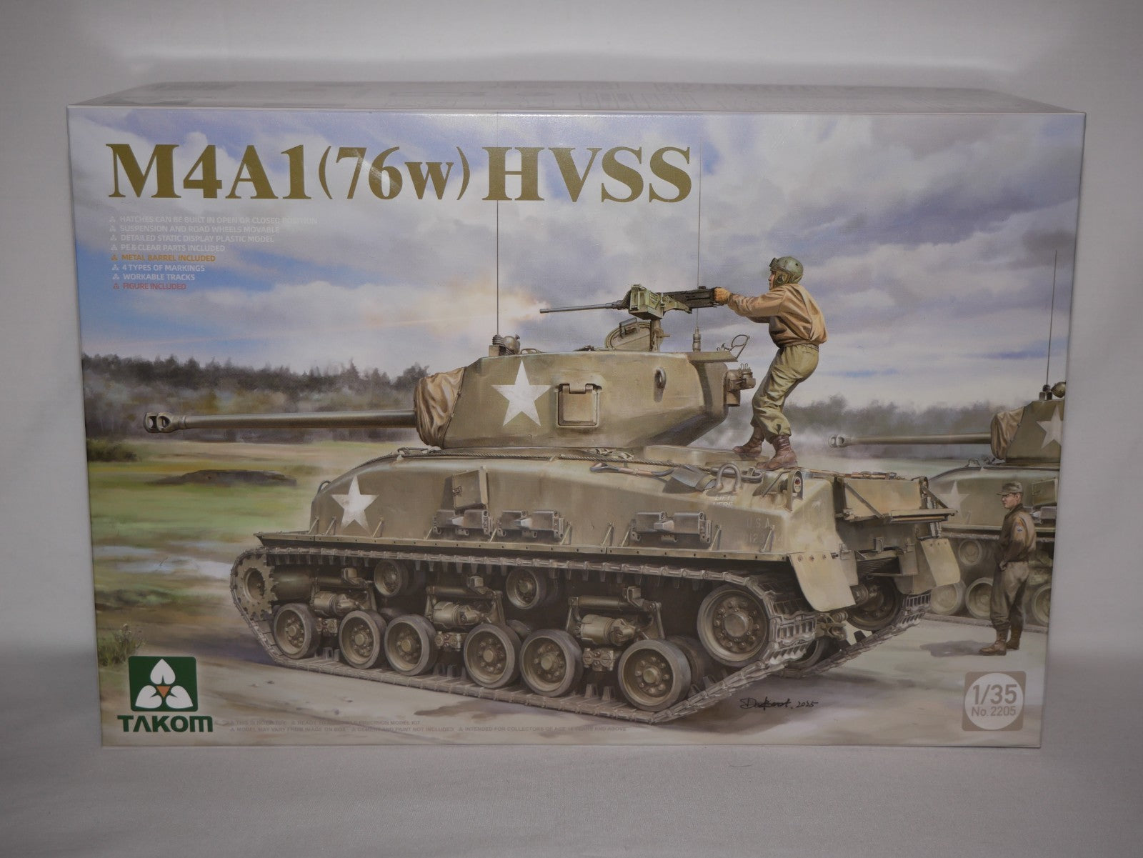 Takom 1:35 Scale WWII US Sherman M4A1 (76W) HVSS Medium Tank Model Kit - 2205