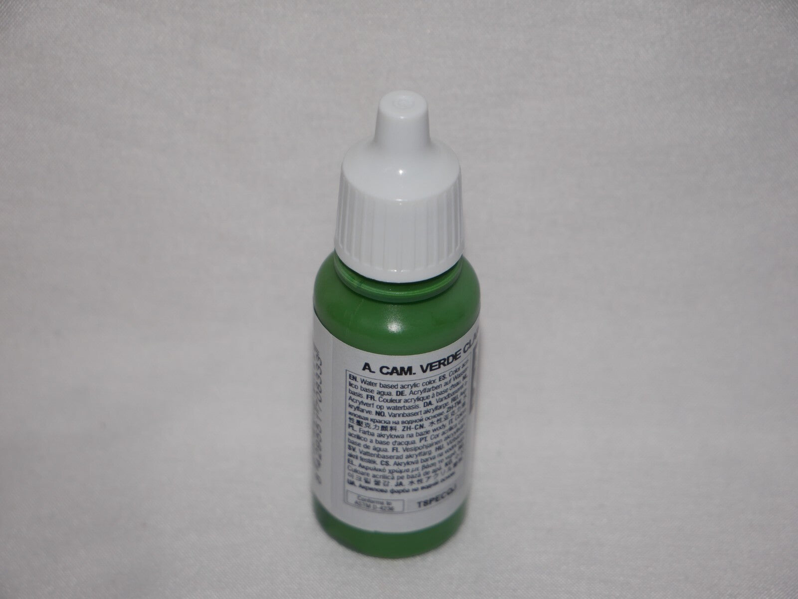 Vallejo Model Color German Camouflage Bright Green Acrylic 17ml Dropper - 70.833