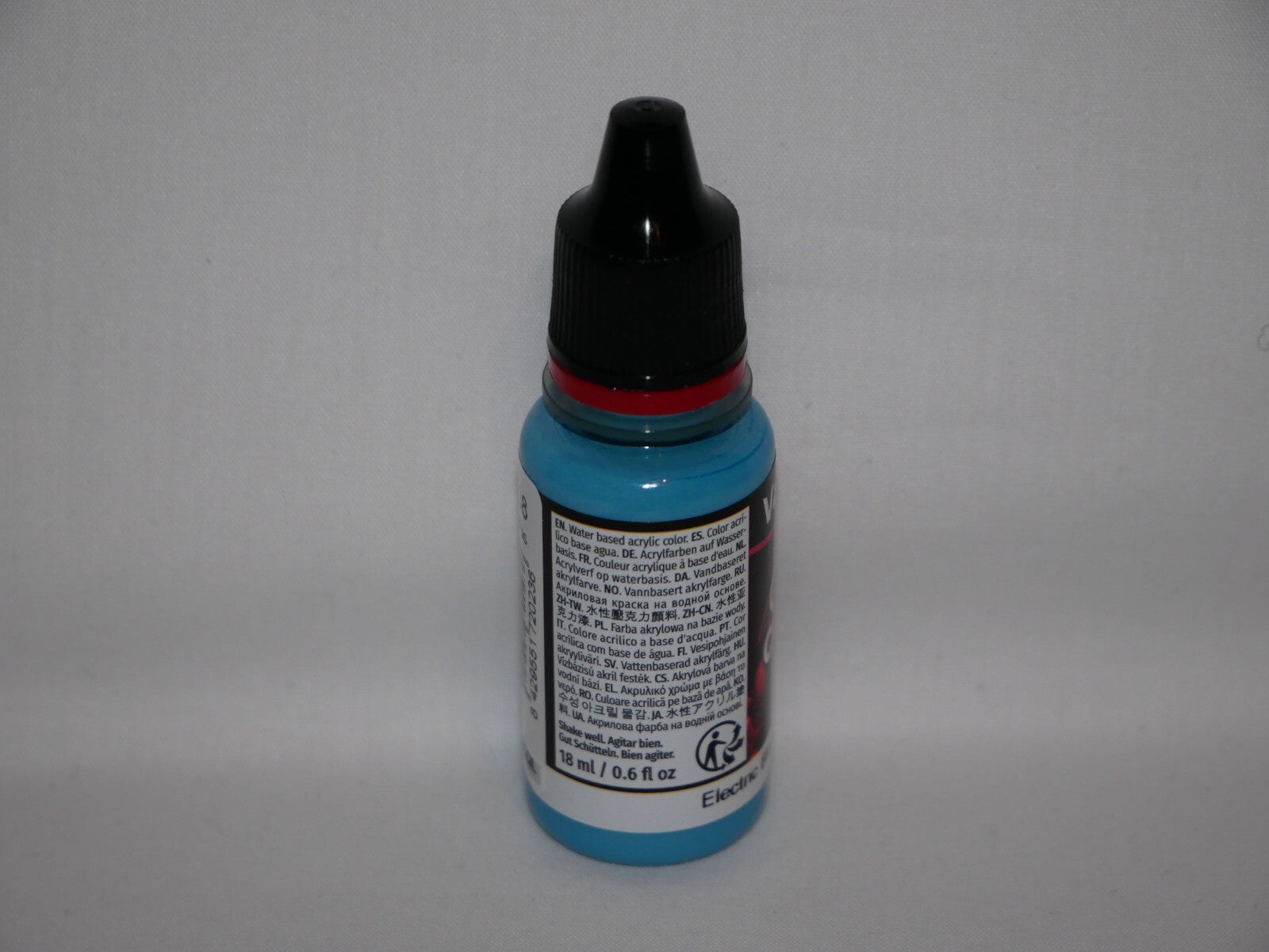 Vallejo Game Color Acrylics Electric Blue 18ml/0.6 fl oz Dropper Bottle - 72.023