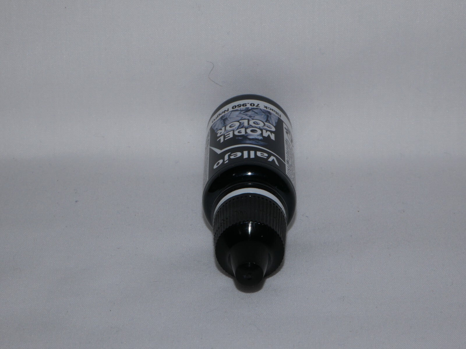 Vallejo Model Color Black Acrylic 18ml/0.6 fl oz Dropper Bottle - 70.950