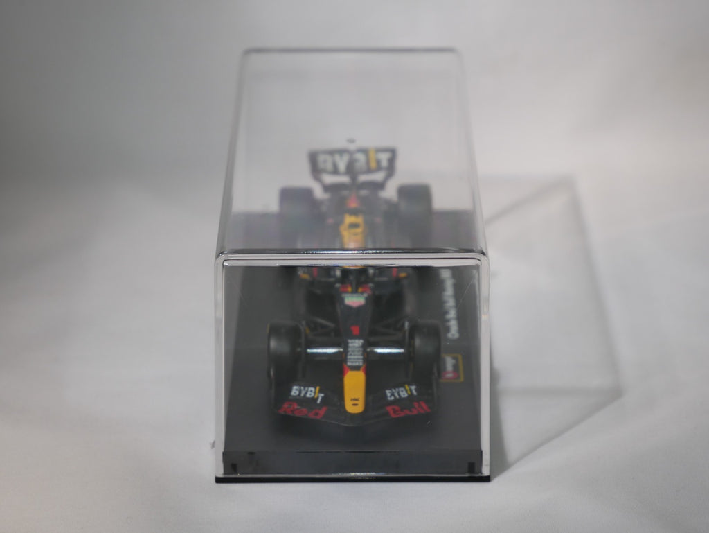 Burago 1:43 Oracle Redbull Racing RB20 Car With Max Verstappen Helmet #18-38098V