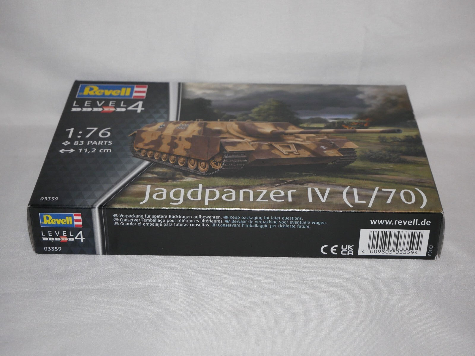 Revell 1:76 Panzer Jagdpanzer IV (L/70) Scale Model Tank Kit Skill Level 4 - 03359