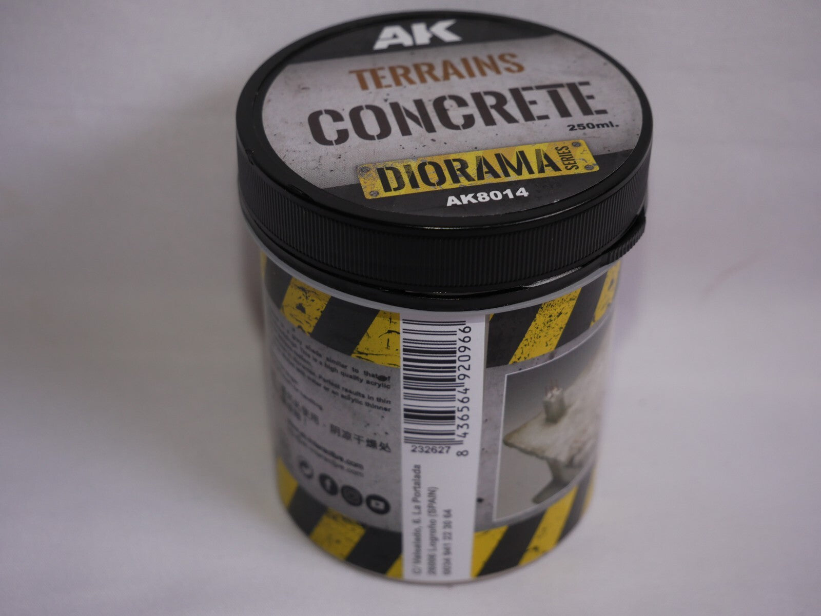 AK Interactive Diorama Terrains Scale Concrete Texture Acrylic 250ml Tub  AK8014