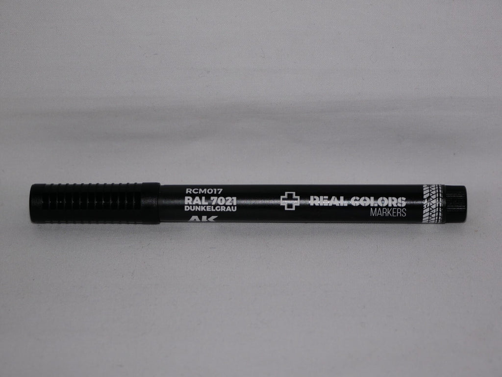 AK Interactive Real Colors Acrylic Fast Dry Markers RAL 7021 Dunkerlgrau RCM017