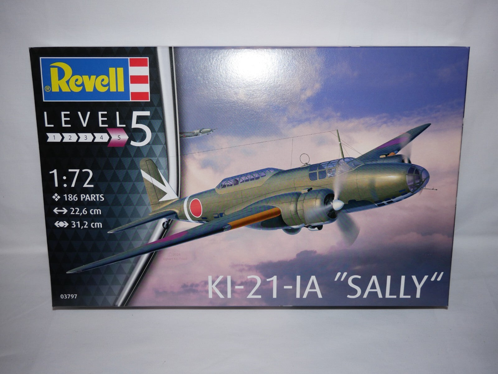 Revell 1:72 Mitsubishi KI-21-lA "Sally" Model Aircraft Kit Skill Level 5 - 03797
