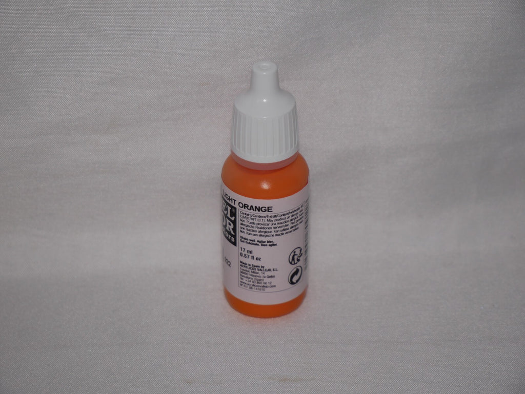 Vallejo Model Color Light Orange Acrylic 17ml/0.57 fl oz Dropper Bottle - 70.911