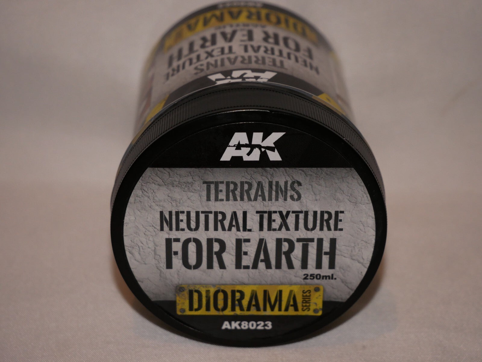 AK Interactive Diorama Terrains Neutral Texture For Earth Acrylic 250ml - AK8023