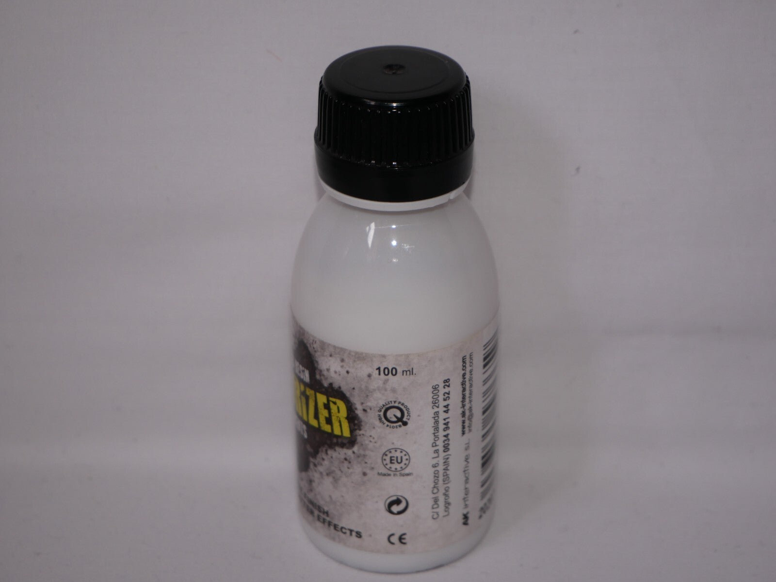 AK Interactive Acrylic Resin Texturizer To Fix Pigments 100ml Bottle - AK665