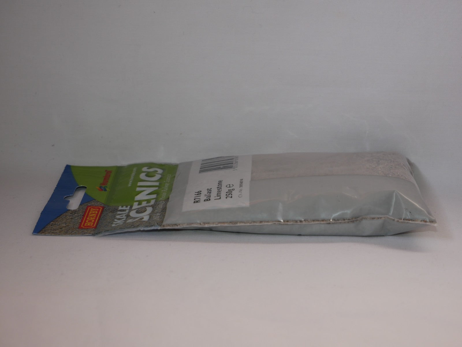Hornby Skale Railway Scenics HO/OO Gauge Limestone Gravel Ballast 250g Bag R7166