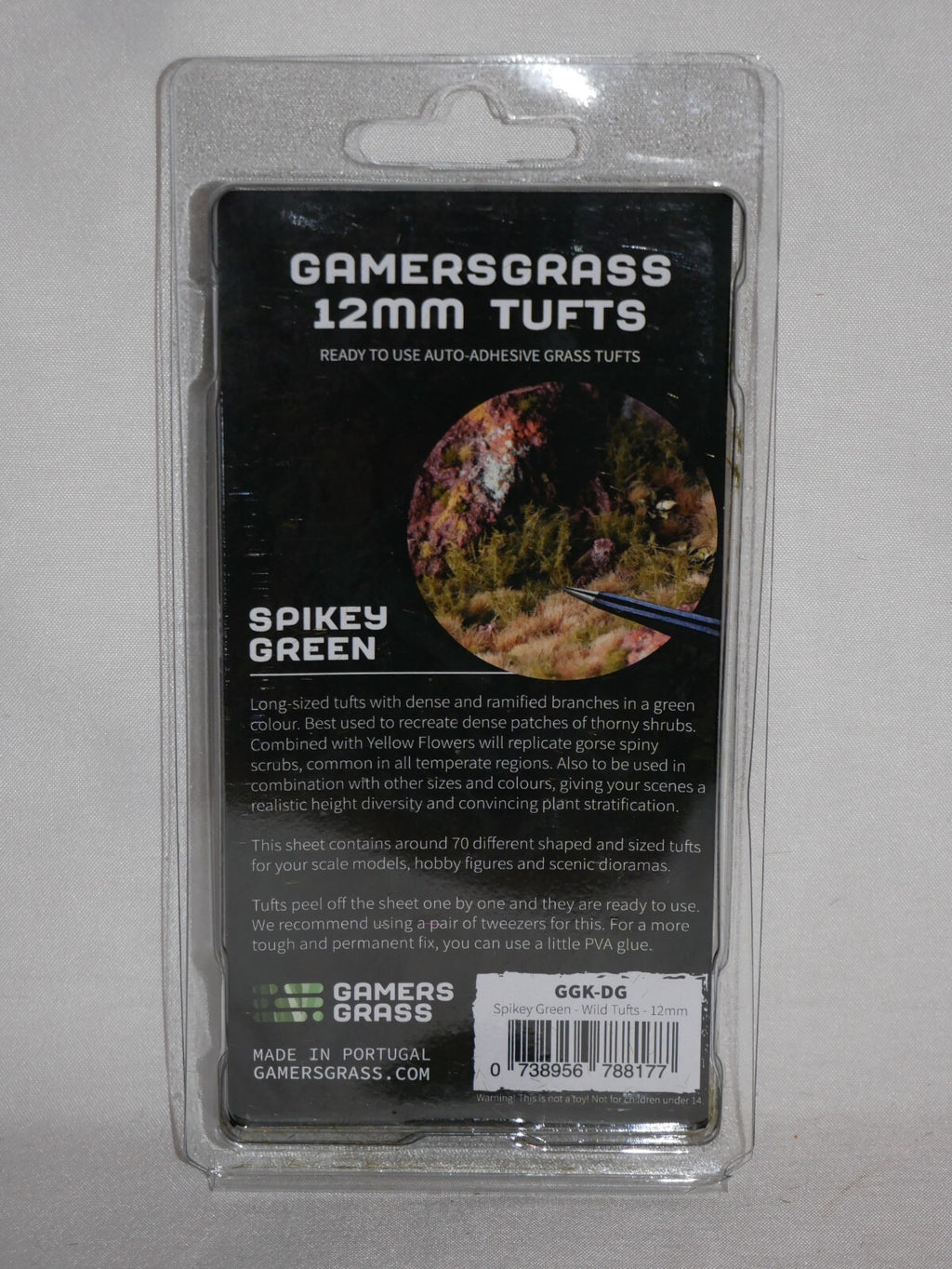 Gamers Grass Wild Spikey Green 12mm Tufts For Wargaming Bases 70 Per Pack GGK-DG