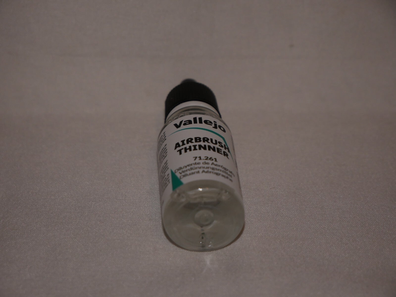Vallejo Auxiliary Products Airbrush Thinner 18ml Dropper Bottle - 71.261