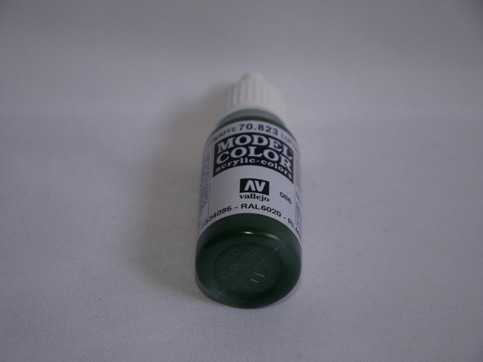 Vallejo Model Color Luftwaffe Camouflage Green Acrylic 17ml Dropper - 70.823