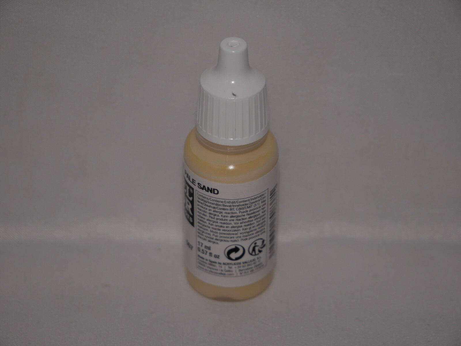 Vallejo Model Color Pale Sand Acrylic 17ml/0.57 fl oz Dropper Bottle - 70.837