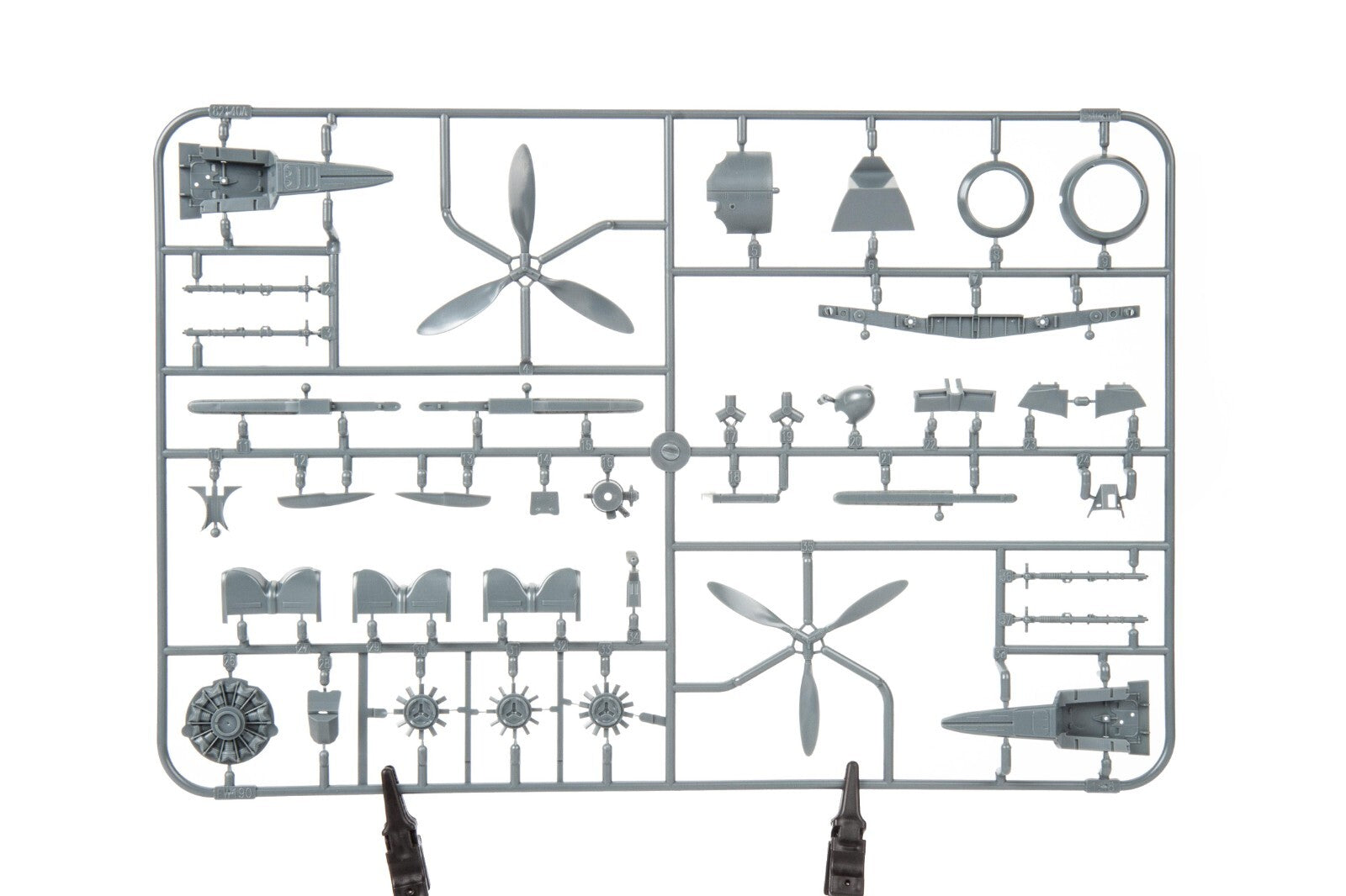 Eduard 1:48 Scale Plastic Kits Focke-Wulf Fw 190A-2 ProfiPACK Edition - 82146
