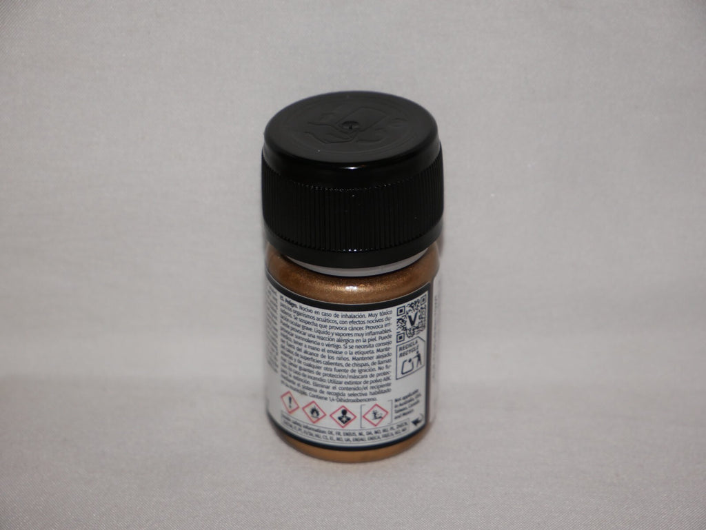 Vallejo Liquid Metal Old Gold Metallic Alcohol Based 35ml / 1.15 fl oz - 70.792