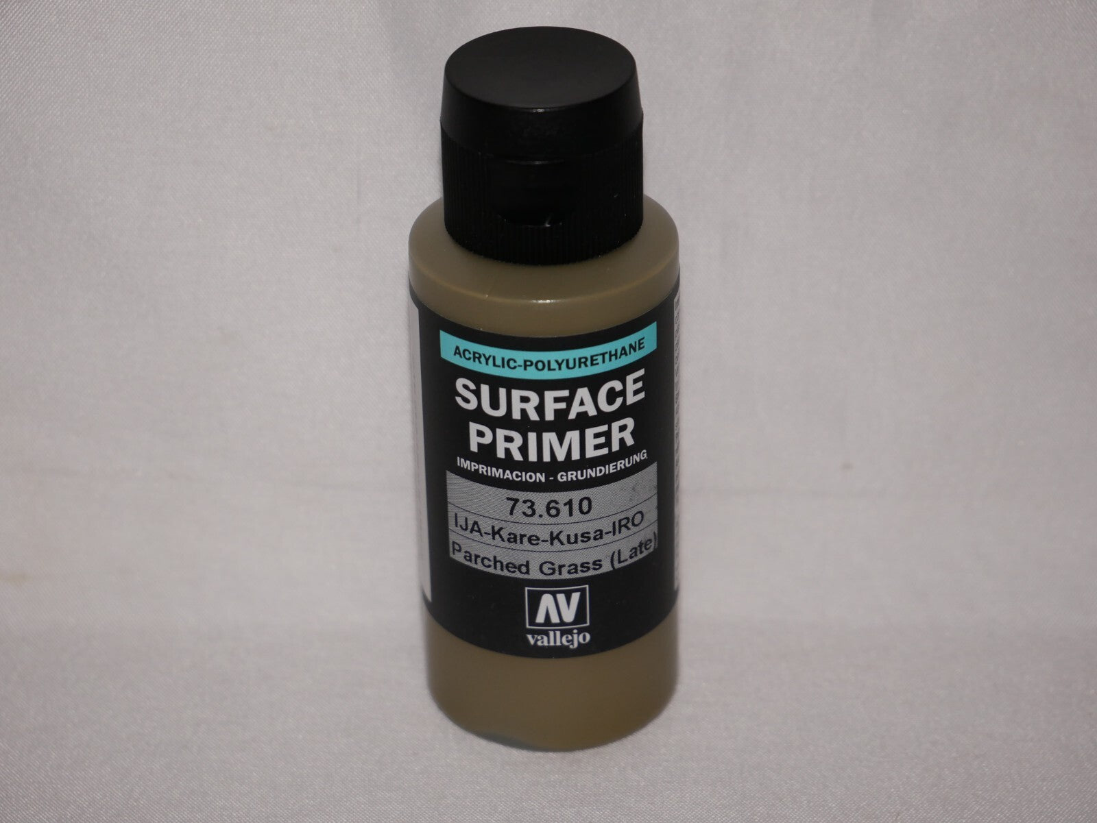 Vallejo Polyurethane Surface Primer Parched Grass (Late) 60ml Bottle - 73.610