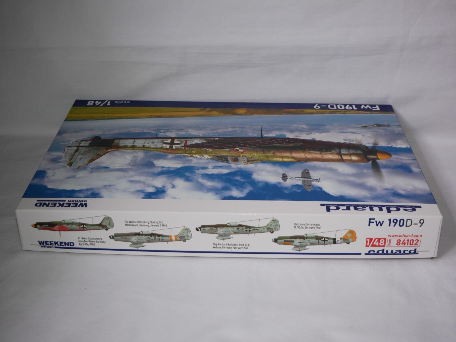 Eduard 1:48 Scale Plastic Model Kits Focke-Wulf Fw 190D-9 Weekend Edition - 84102