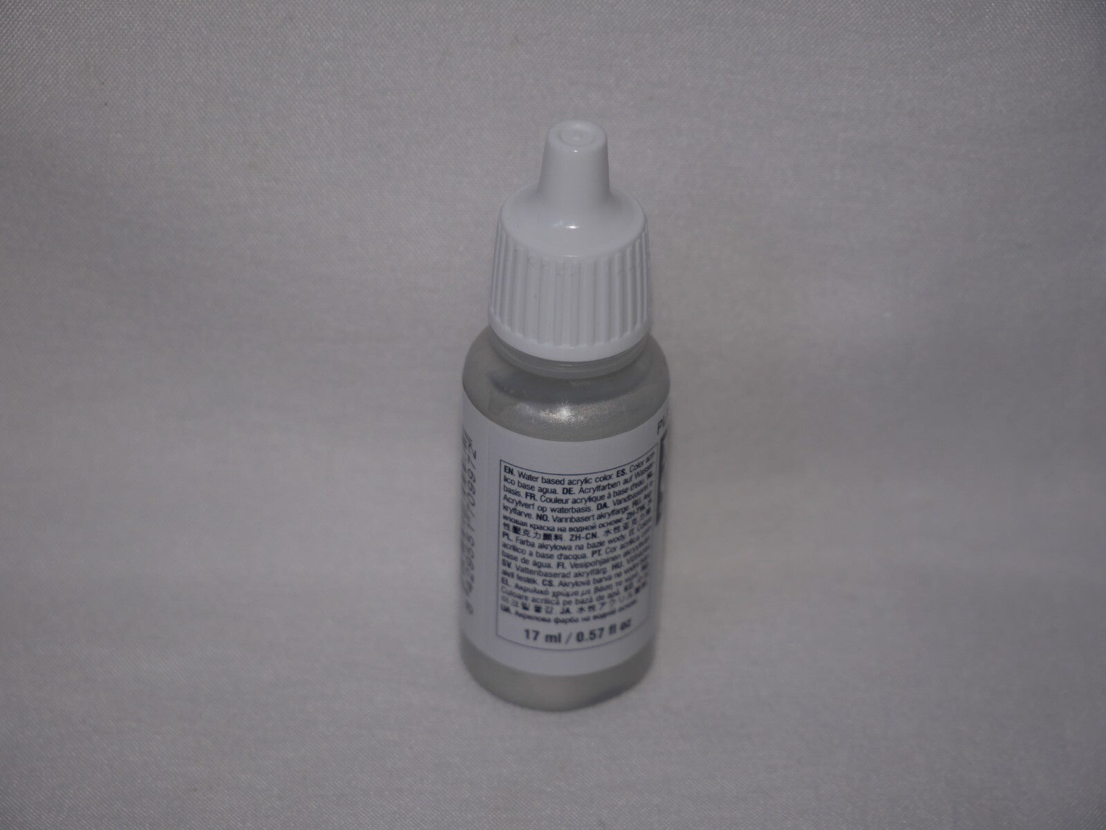 Vallejo Model Color Silver Metallic Acrylic 17ml Dropper Bottle - 70.997
