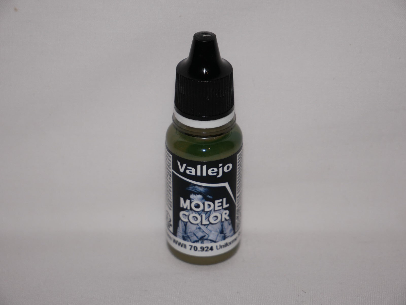 Vallejo Model Color WWII Russian Uniform Acrylic 18ml Dropper Bottle - 70.924
