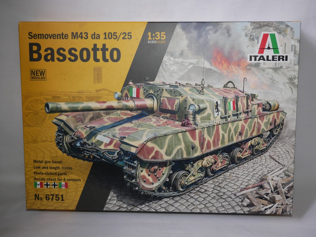 Italeri 1:35 Scale Semovente M43 da 105/25 Bassotto Model Skill Level 4 - 6751