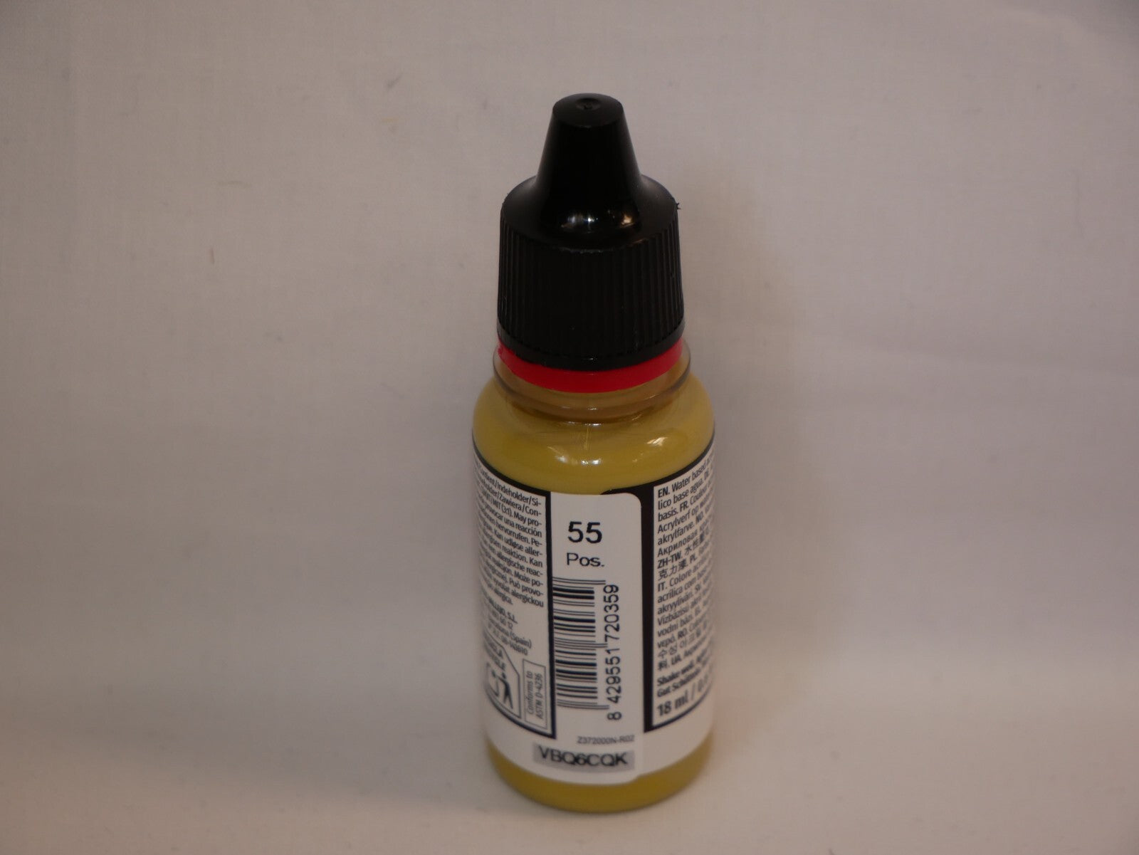 Vallejo Game Color Acrylic Dead Flesh White 18ml/0.6 fl oz Dropper Bottle 72.035