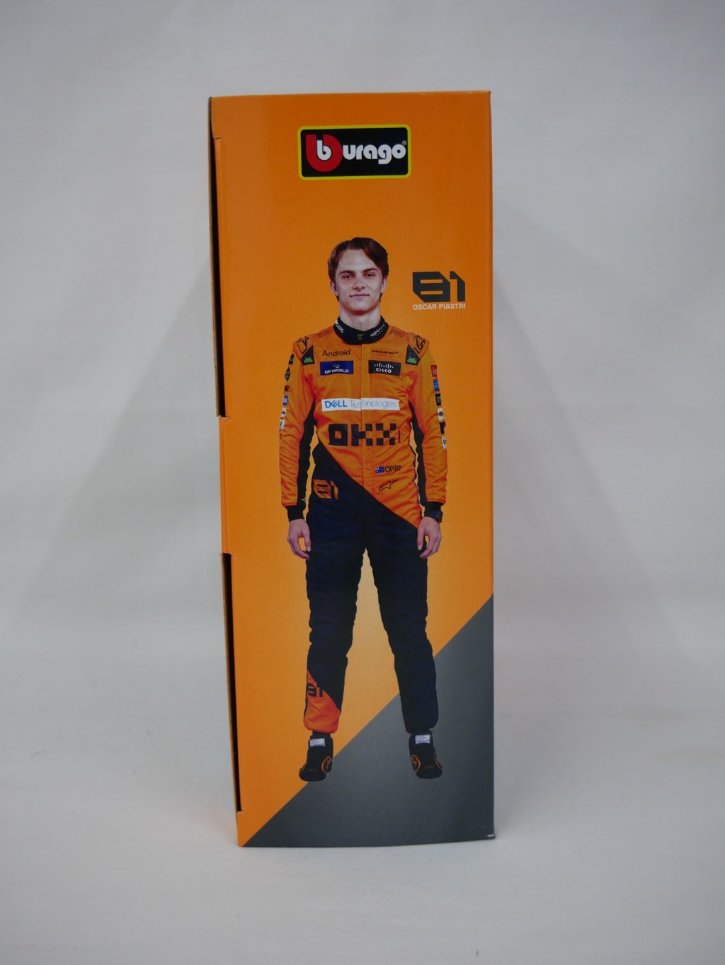 Burago 1:43 Scale McLaren MCL38 Miami GP 2024 O.Piastri Pit Pass Diorma Playset - #18-38451P
