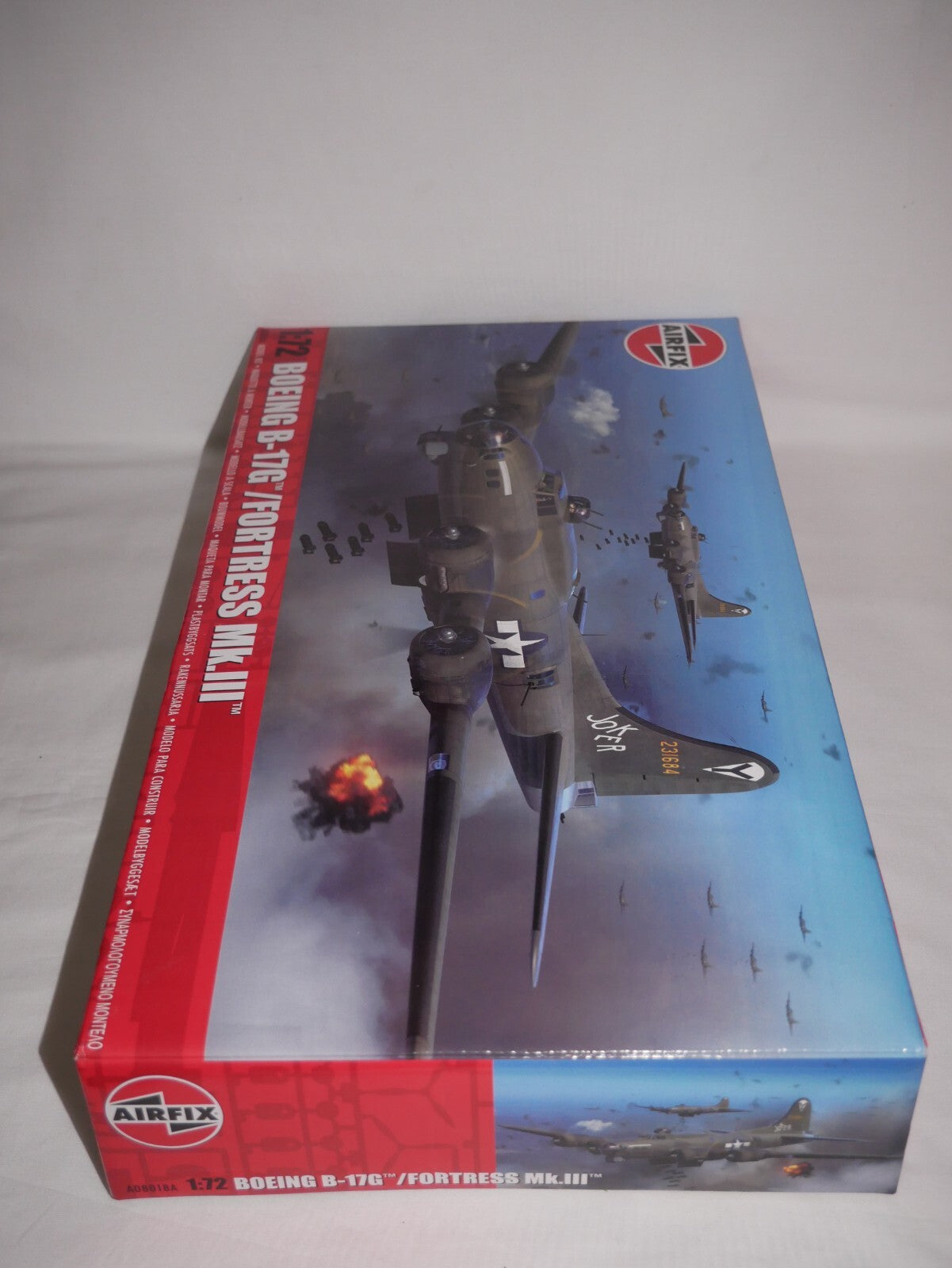 Airfix 1:72 Scale Boeing B-17G Flying Fortress Mk.II Kit Skill Level 3 - A08018A