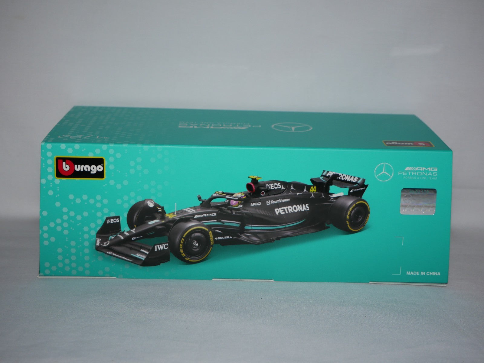 Burago 1:24 Scale Mercedes-AMG Petronas F1 2023 W14 No.43 Hamiliton - #18-28028H