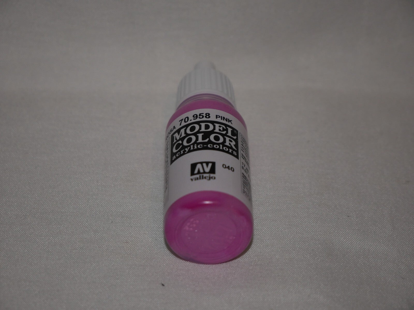 Vallejo Model Color Pink Acrylic 17ml/0.57 fl oz Dropper Bottle - 70.958