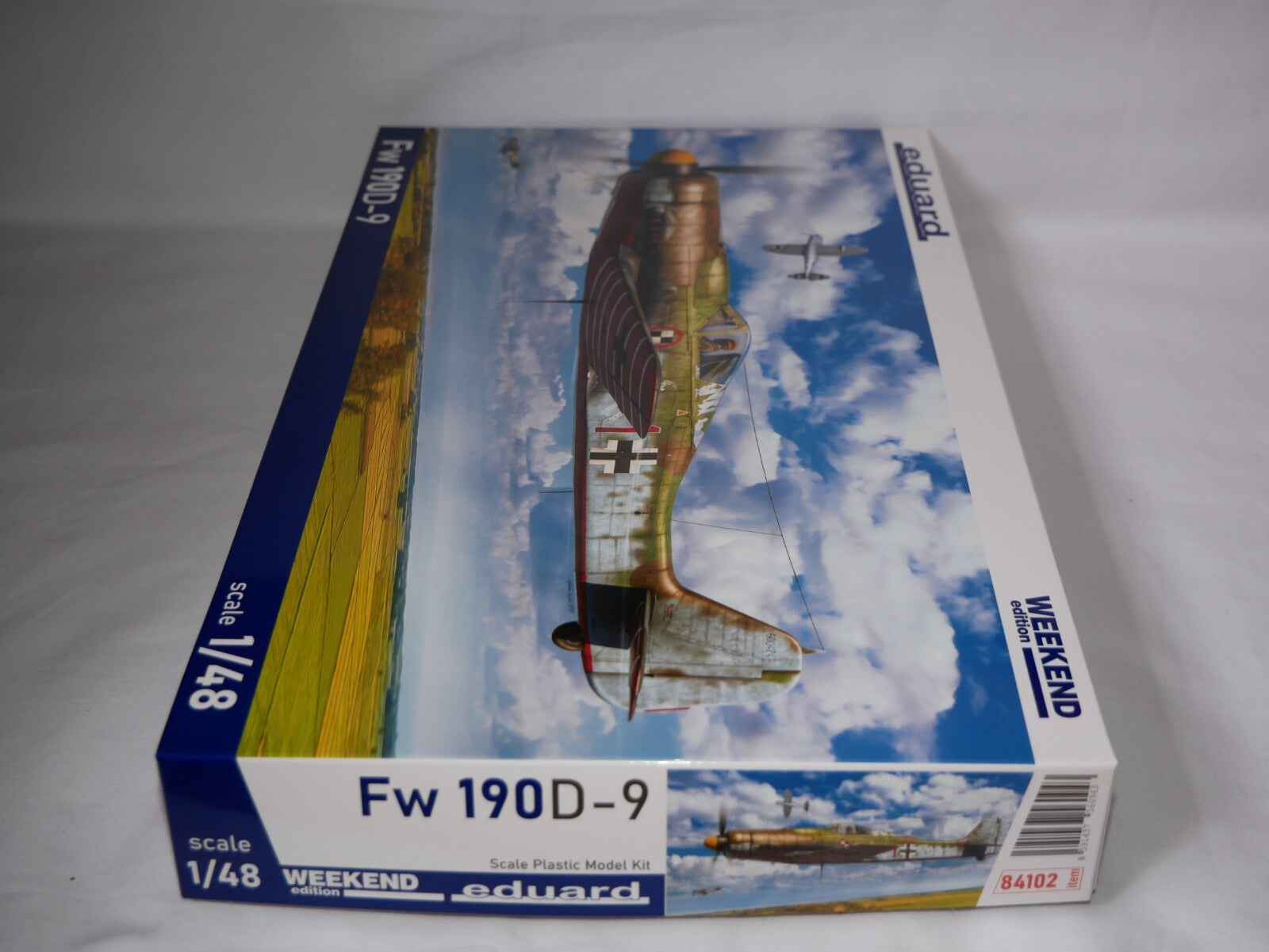 Eduard 1:48 Scale Plastic Model Kits Focke-Wulf Fw 190D-9 Weekend Edition - 84102