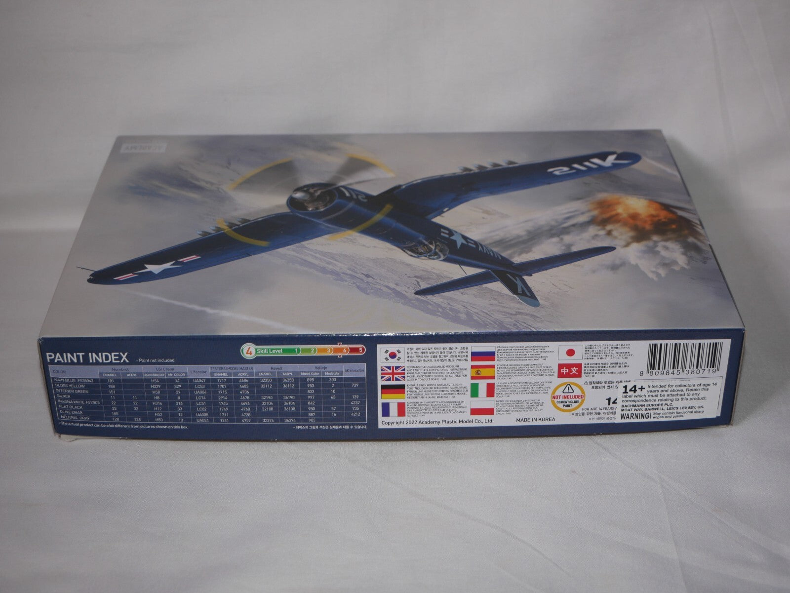 Academy 1:48 USN F4U-4 Corsair Battle of Jangjin Reservoir Skill Level 4 - 12353