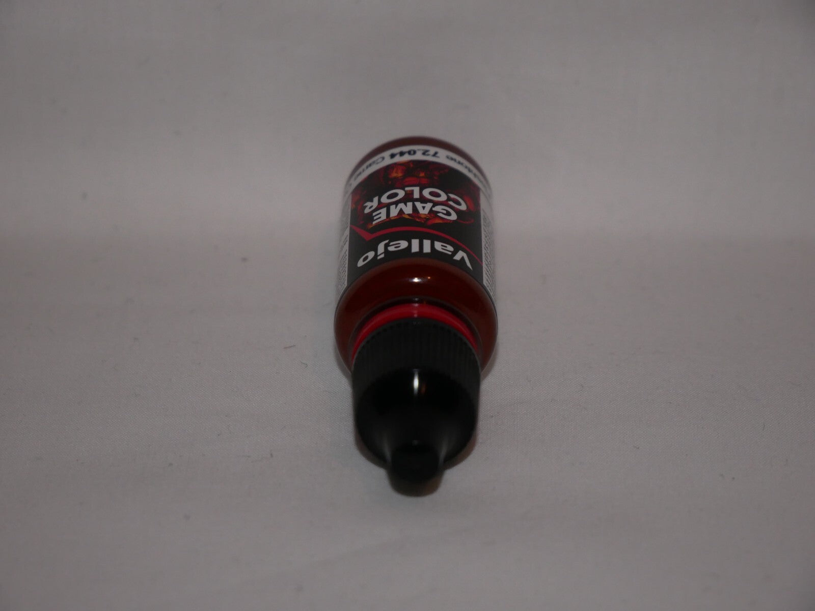 Vallejo Game Color Acrylic Dark Fleshtone 18ml/0.6 fl oz Dropper Bottle - 72.044