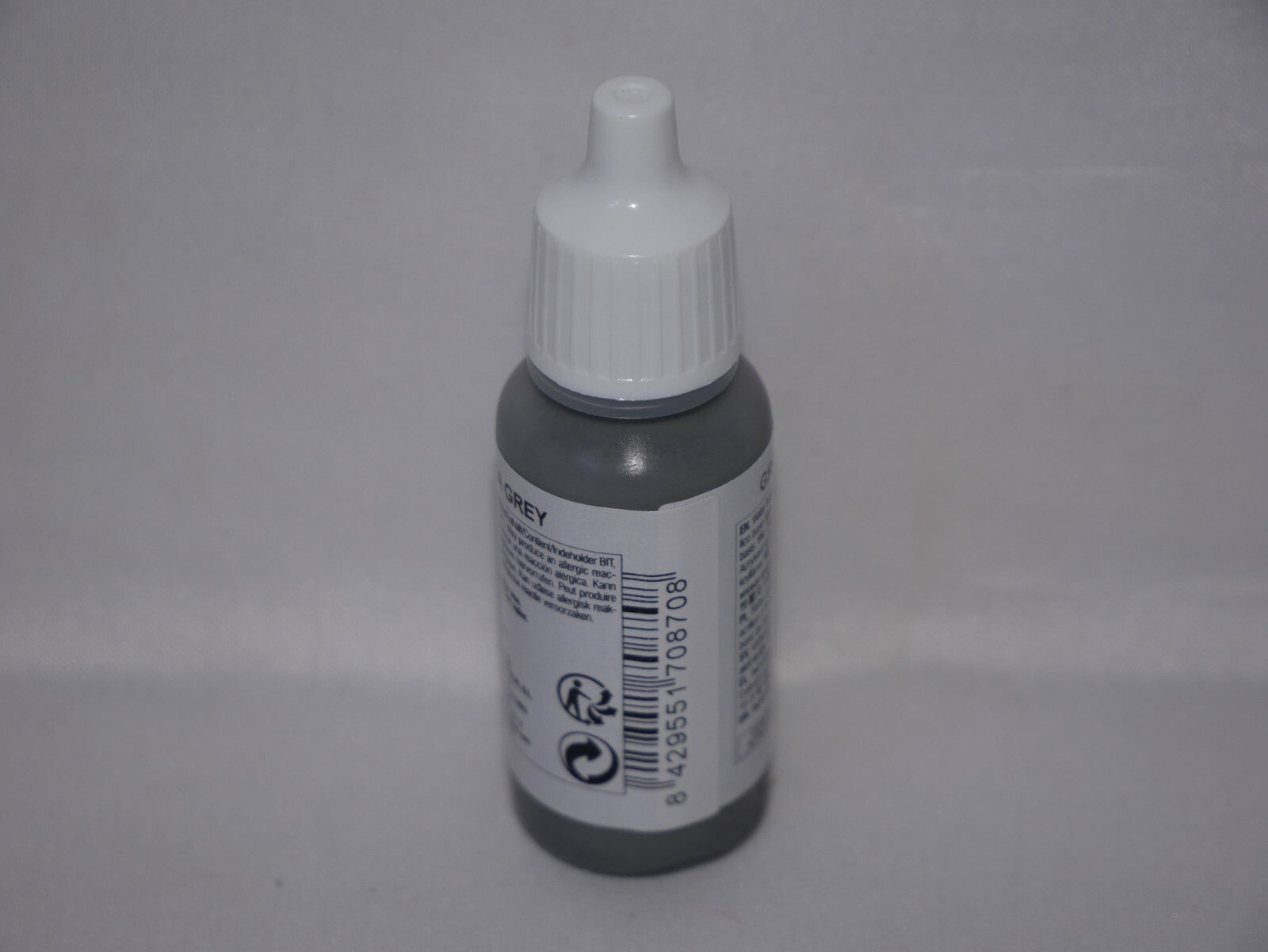 Vallejo Model Color Medium Sea Grey Acrylic 17ml Dropper Bottle - 70.870