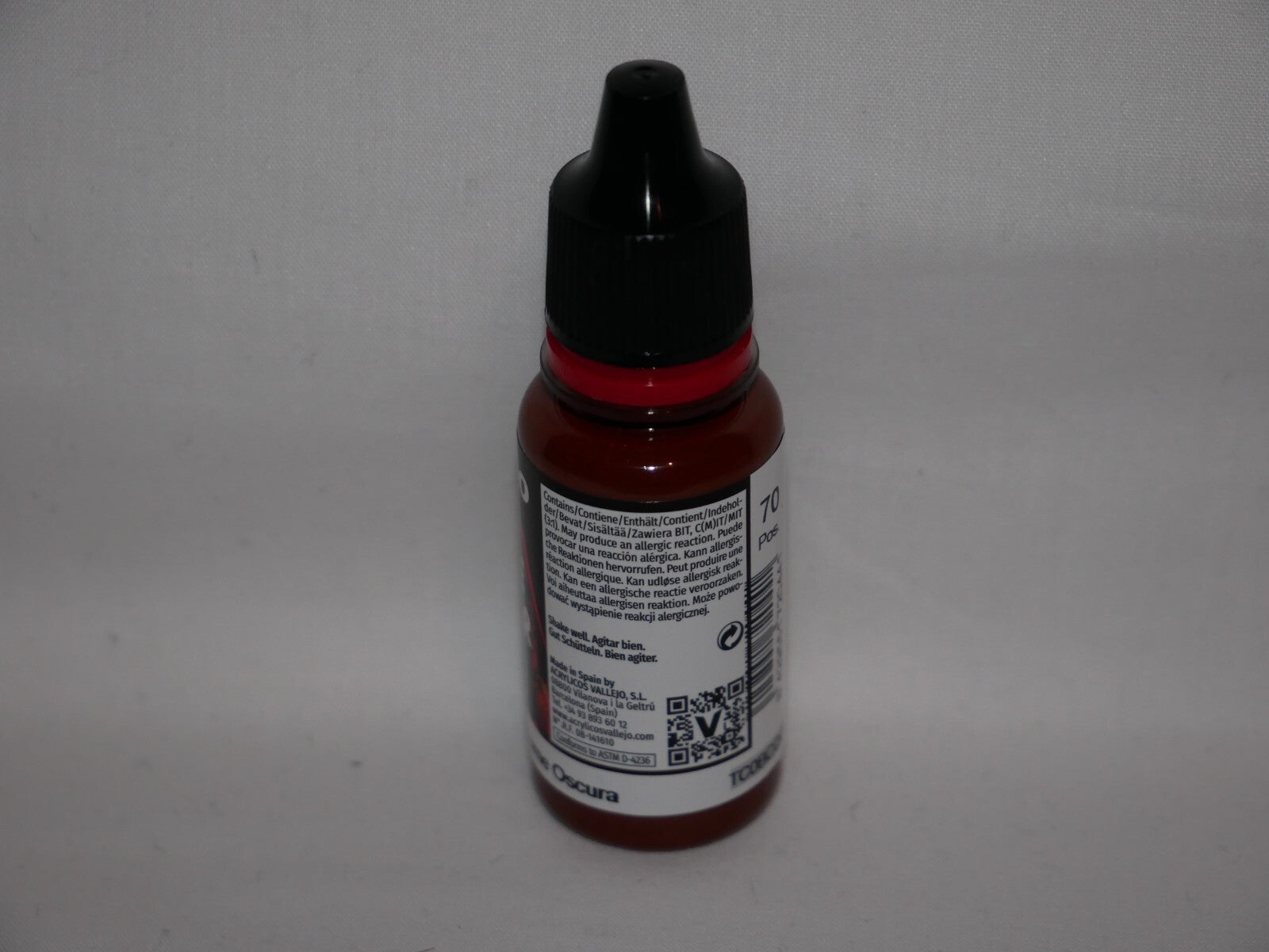 Vallejo Game Color Acrylic Dark Fleshtone 18ml/0.6 fl oz Dropper Bottle - 72.044