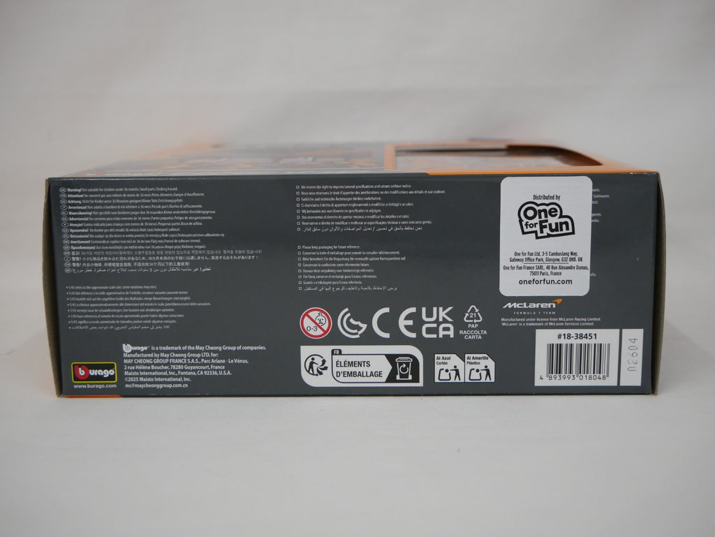 Burago 1:43 Scale McLaren MCL38 Miami GP 2024 O.Piastri Pit Pass Diorma Playset - #18-38451P