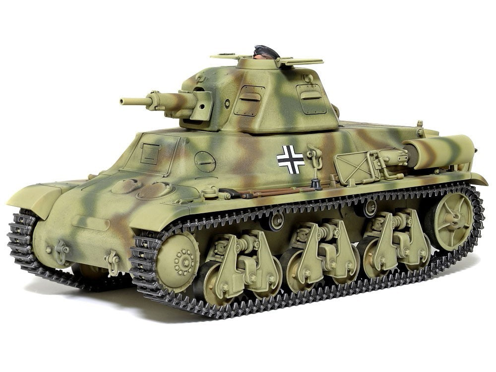 Tamiya 1:35 Scale Military Miniature Series No.389 French Light Tank H39 - 35389