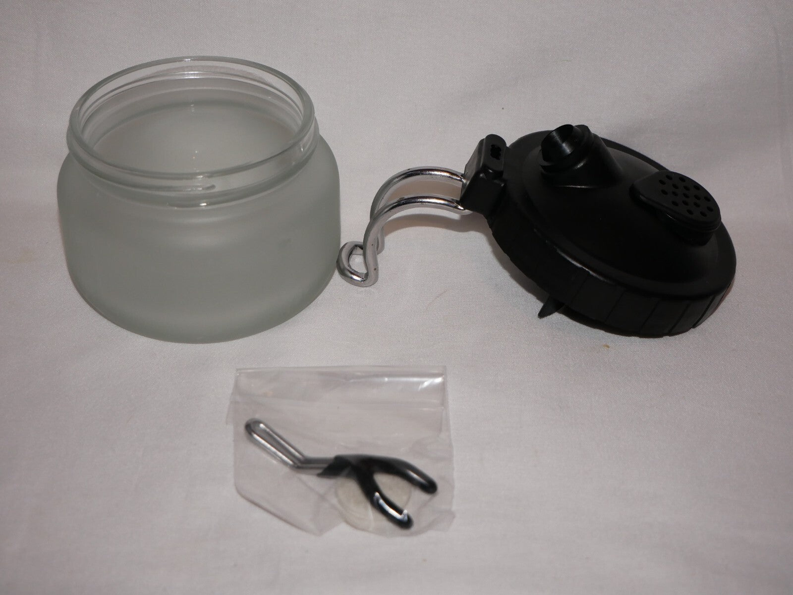 Vallejo Airbrush Tool Care And Maintenance Cleaning Set 250ml Glass Pot - 26005