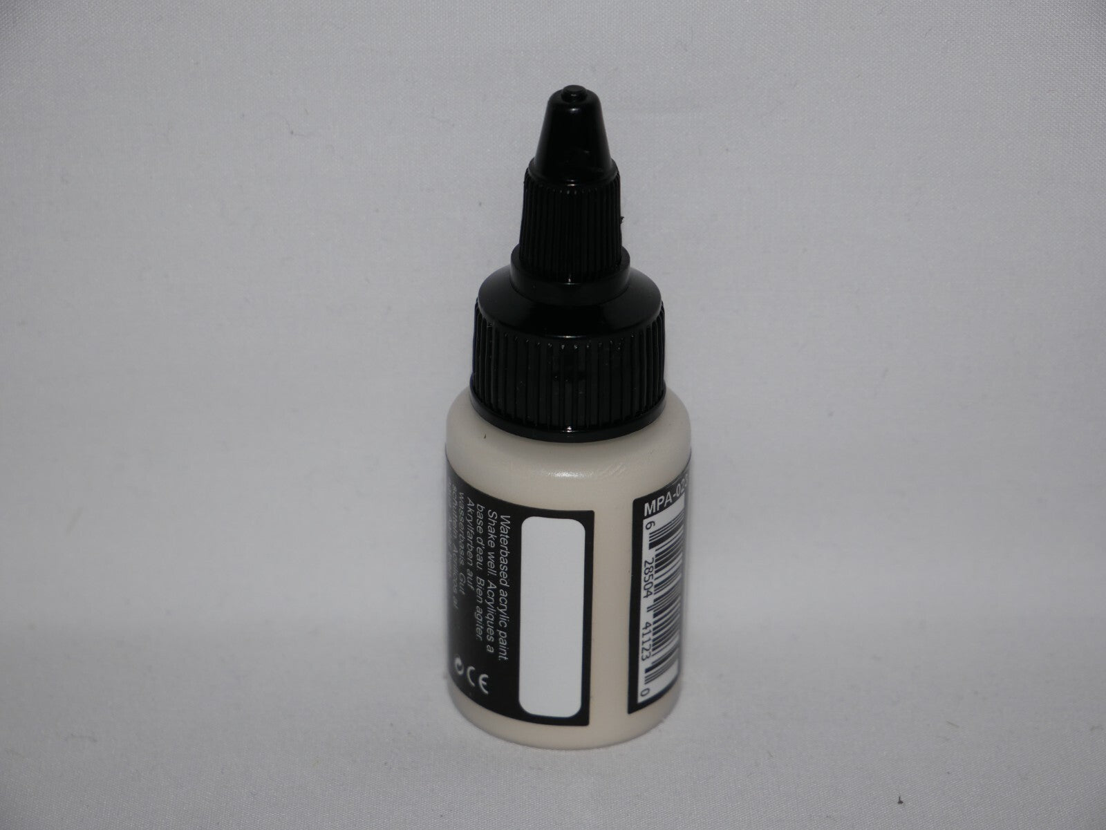 Monument Hobbies Pro Acryl Paint Range Ivory 22ml Twist Top Bottle - (MPA-023)